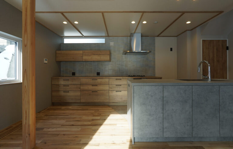 予約制【注文住宅完成見学会】 素材の魅力を生かし、動線で心地よさを叶える家